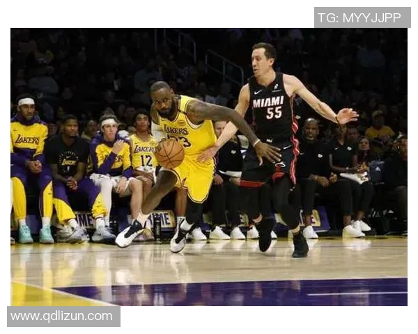 湖人对阵热火第二场精彩瞬间回顾与图集分享